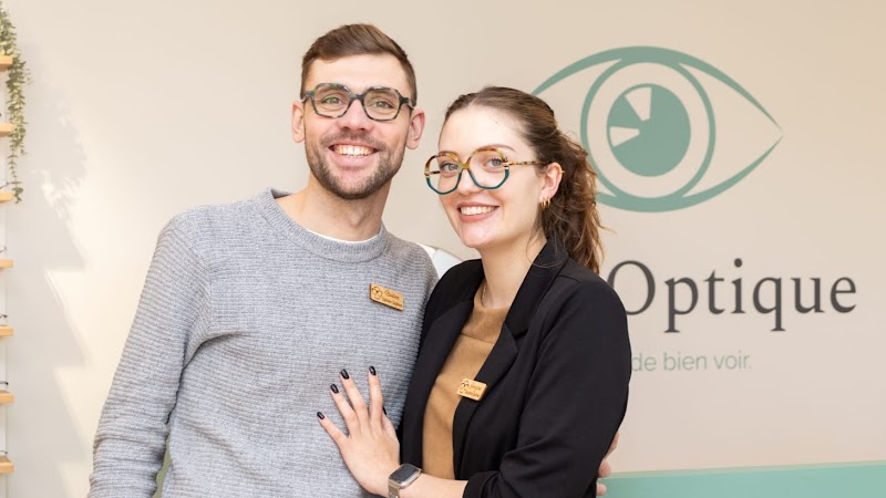Bastien et Georgina, vos opticiens diplômés chez B&G Optique